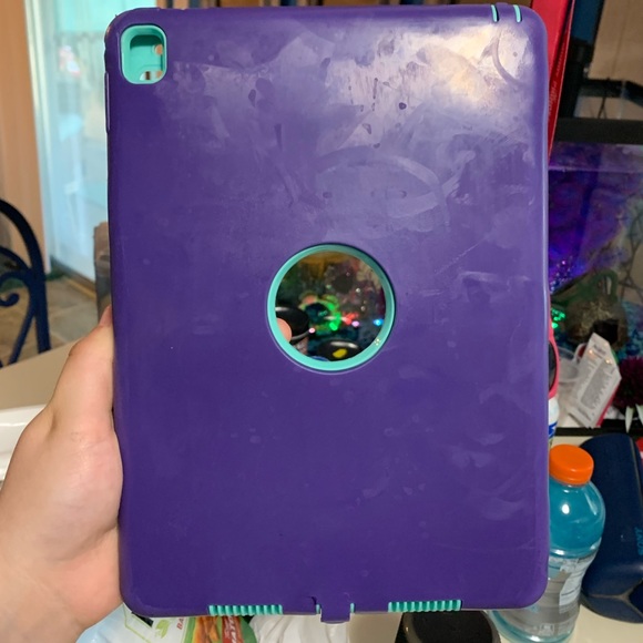 iPad Pro case - Picture 1 of 2